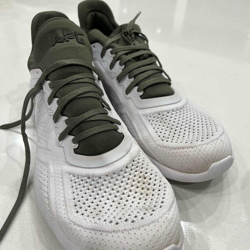 mens APL